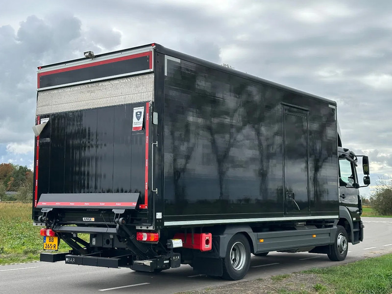 Mercedes-Benz ATEGO 1221L ATEGO ATEGO1221L. EURO6. 2021 600x248x235 - 厢式卡车:图3 Mercedes-Benz ATEGO 1221L ATEGO ATEGO1221L. EURO6. 2021 600x248x235 - 厢式卡车:图3