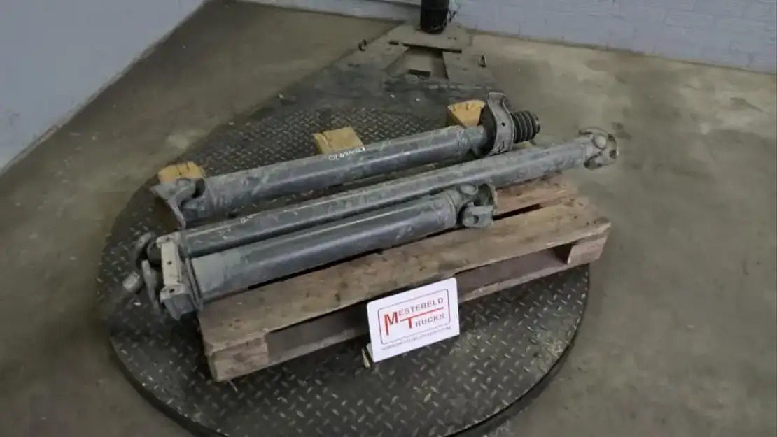 DAF Aandrijfas samenstelling - 传动轴 适用于 卡车:图1 DAF Aandrijfas samenstelling - 传动轴 适用于 卡车:图1