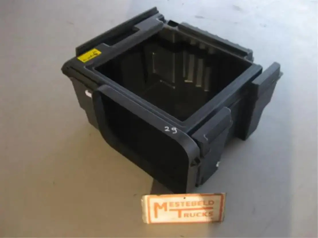 DAF Opbergvak XF - 驾驶室和内部 适用于 卡车:图1 DAF Opbergvak XF - 驾驶室和内部 适用于 卡车:图1