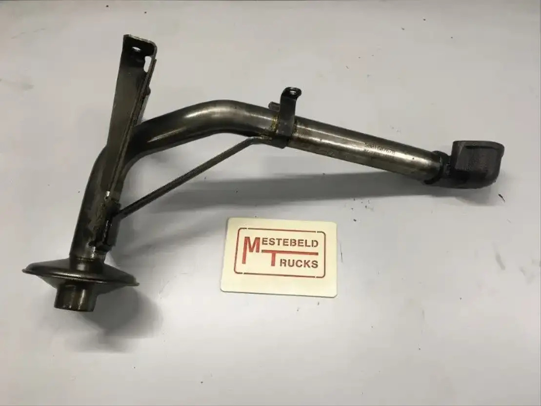 Iveco Aanzuigbuis met zeef - 发动机及其零件 适用于 卡车:图1 Iveco Aanzuigbuis met zeef - 发动机及其零件 适用于 卡车:图1