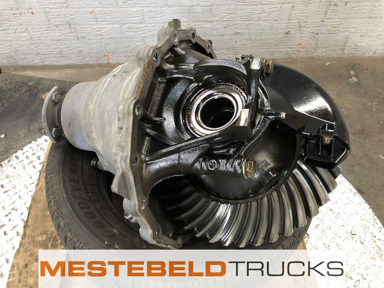 Mercedes-Benz Differentieel R440/13 2,412-1 - 后轴 适用于 卡车:图1 Mercedes-Benz Differentieel R440/13 2,412-1 - 后轴 适用于 卡车:图1