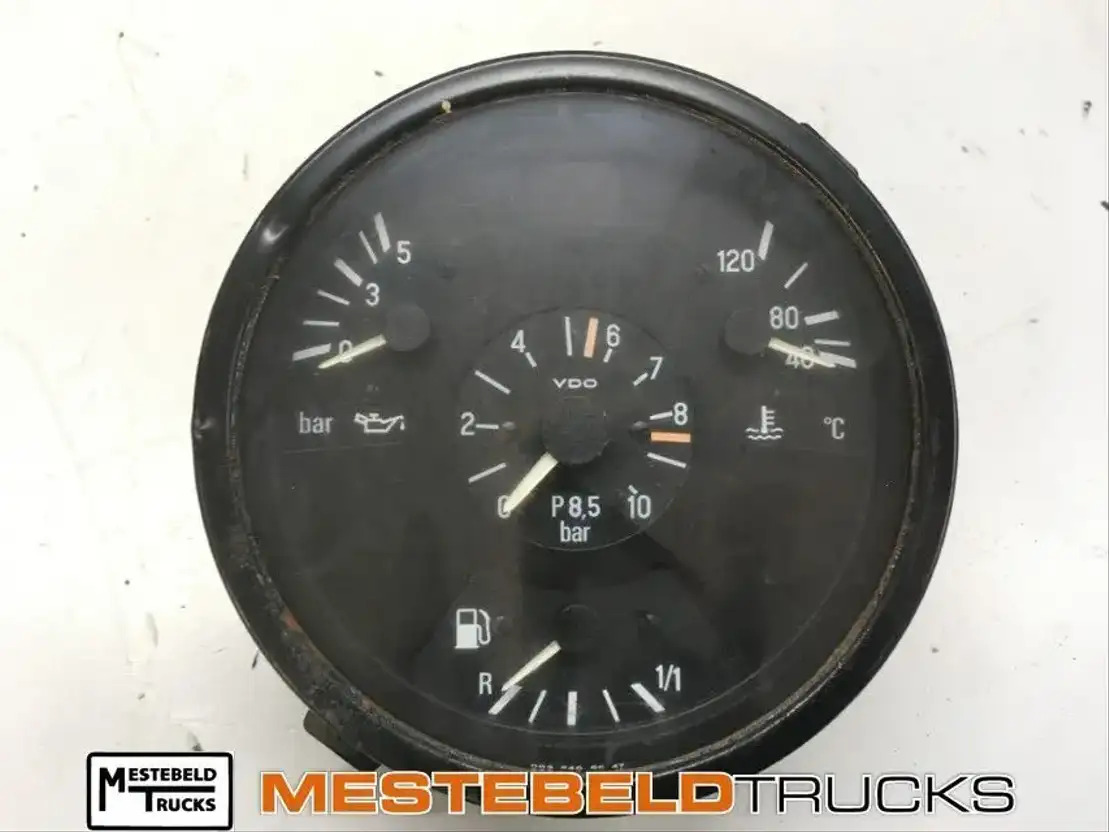 Mercedes-Benz Instrumentenpaneel - 电气系统 适用于 卡车:图1 Mercedes-Benz Instrumentenpaneel - 电气系统 适用于 卡车:图1