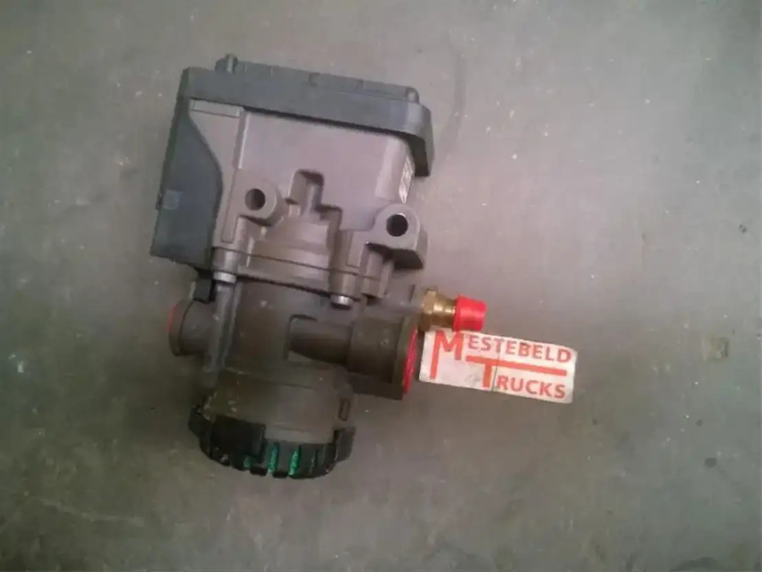 Renault EBS Voorasmodulator  - 制动零件 适用于 卡车:图1 Renault EBS Voorasmodulator  - 制动零件 适用于 卡车:图1