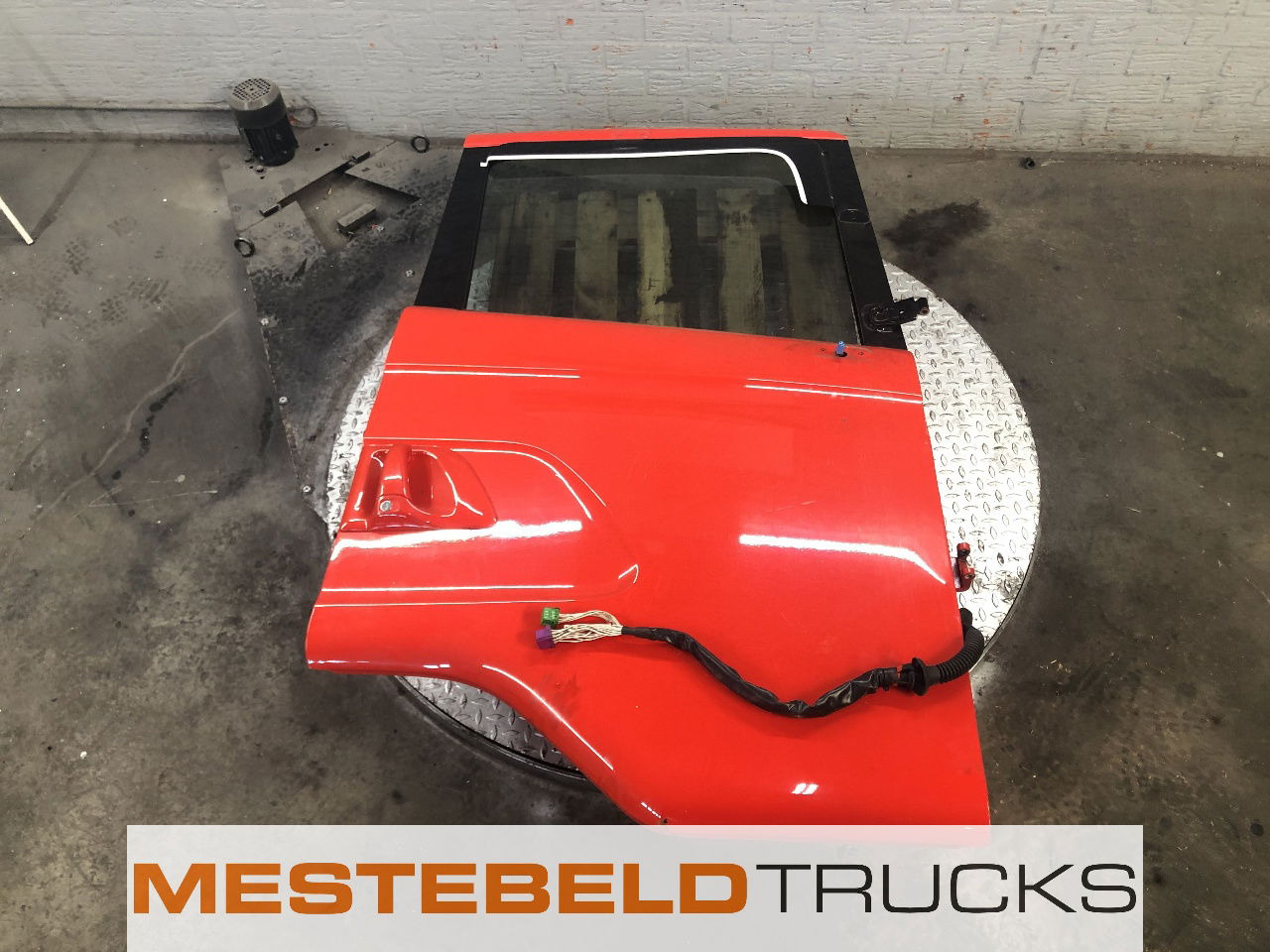 Scania Deur rechts - 驾驶室和内部 适用于 卡车:图1 Scania Deur rechts - 驾驶室和内部 适用于 卡车:图1