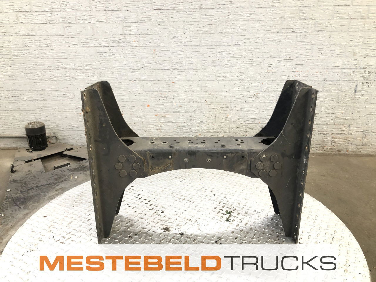 Volvo Dwarsligger FH - 框架/ 底盘 适用于 卡车:图1 Volvo Dwarsligger FH - 框架/ 底盘 适用于 卡车:图1