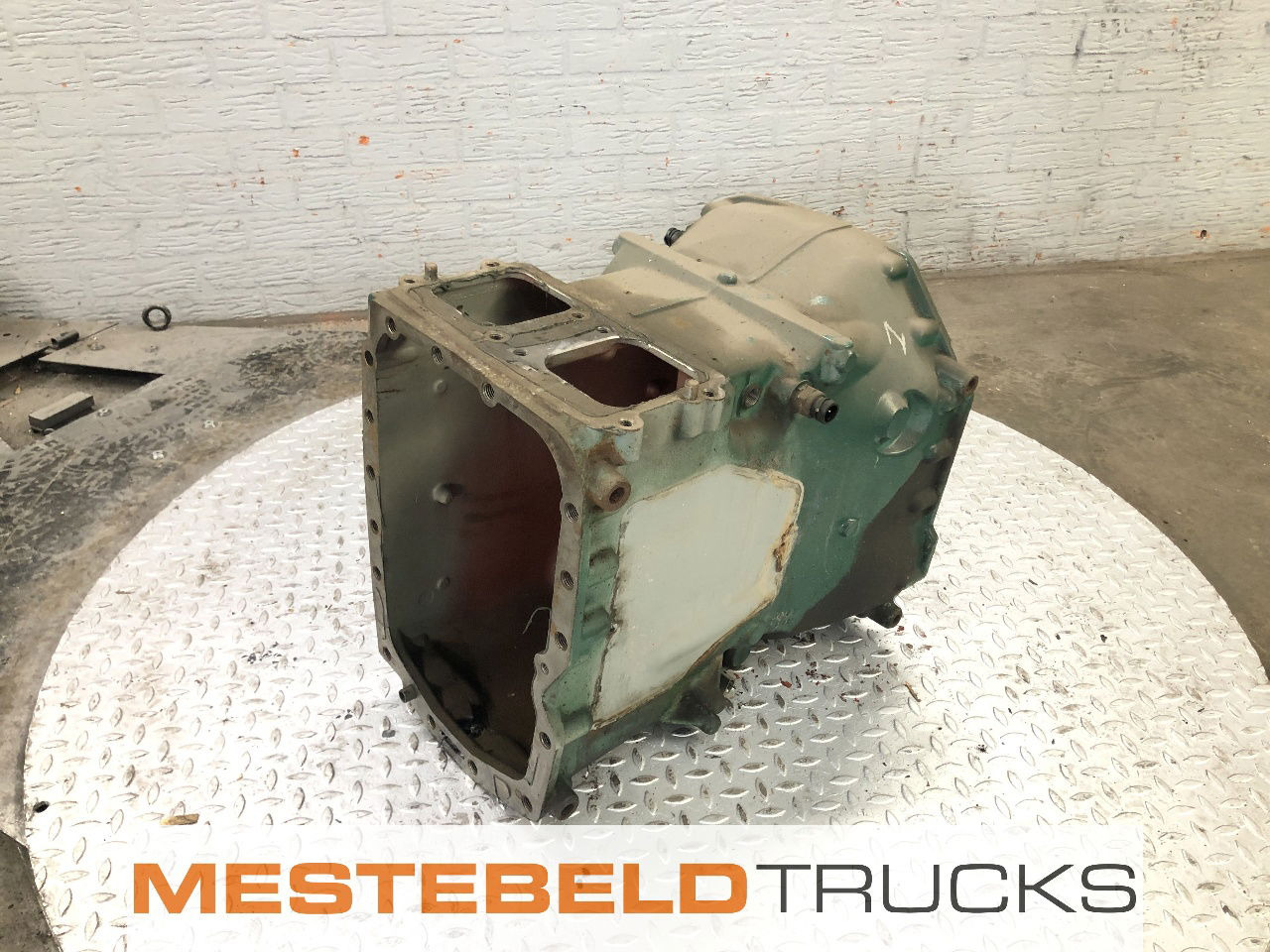 Volvo Huis van hoofdbak FH12 - 变速箱及其零件 适用于 卡车:图1 Volvo Huis van hoofdbak FH12 - 变速箱及其零件 适用于 卡车:图1