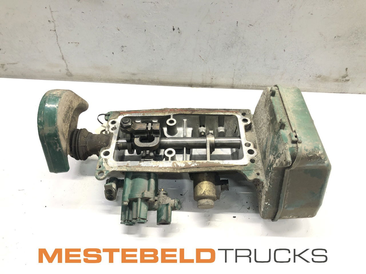 Volvo Schakeldeksel FH12 - 变速箱及其零件 适用于 卡车:图1 Volvo Schakeldeksel FH12 - 变速箱及其零件 适用于 卡车:图1