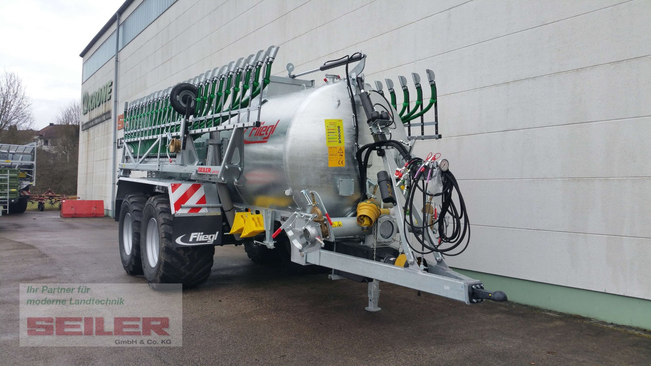 Fliegl PFW 12000 Maxx Line 12m³ + Skate 150 15m - 浆罐车:图1 Fliegl PFW 12000 Maxx Line 12m³ + Skate 150 15m - 浆罐车:图1