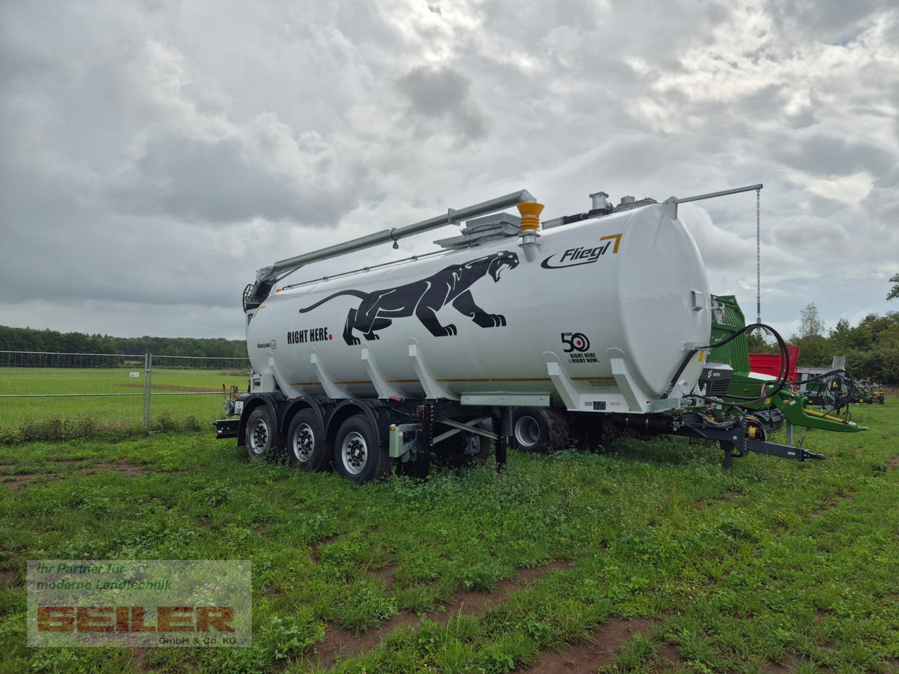 Fliegl STF 30.000 Truck-Line Dreiachs Zubringerfass - 浆罐车:图3 Fliegl STF 30.000 Truck-Line Dreiachs Zubringerfass - 浆罐车:图3