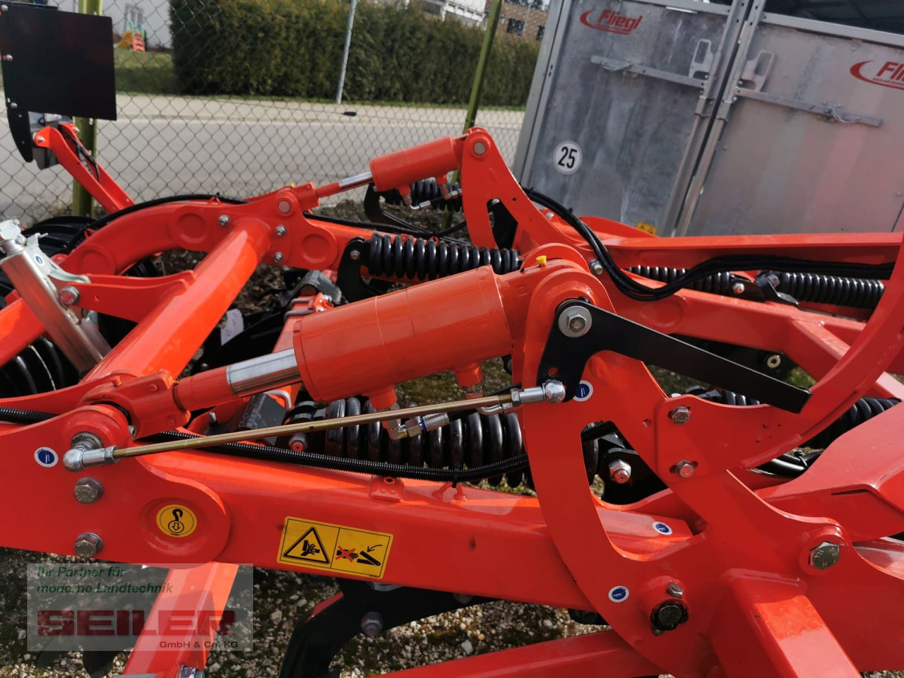 Kuhn Cultimer L 300 NSM - 耕耘机:图4 Kuhn Cultimer L 300 NSM - 耕耘机:图4