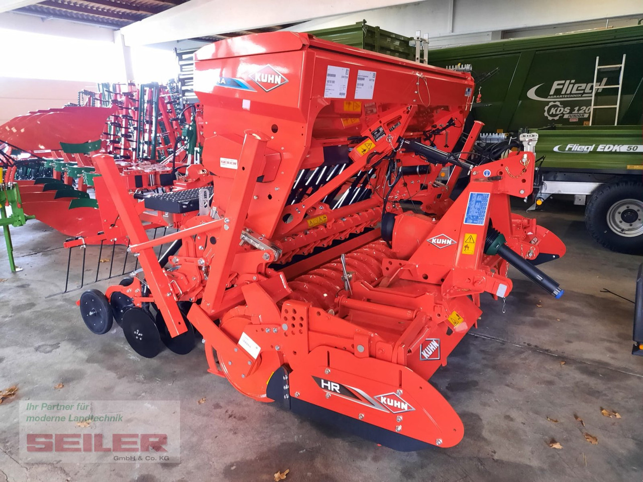 Kuhn HR 304 + Sitera 330-20E - 联合条播机:图4 Kuhn HR 304 + Sitera 330-20E - 联合条播机:图4