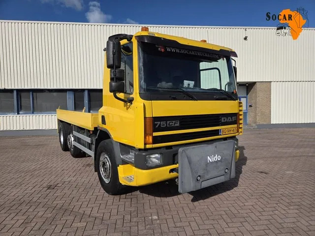 DAF CF 75.250 6x2 Euro 2 Automatic NL-Truck Original KM'S - 驾驶室底盘卡车:图1 DAF CF 75.250 6x2 Euro 2 Automatic NL-Truck Original KM'S - 驾驶室底盘卡车:图1