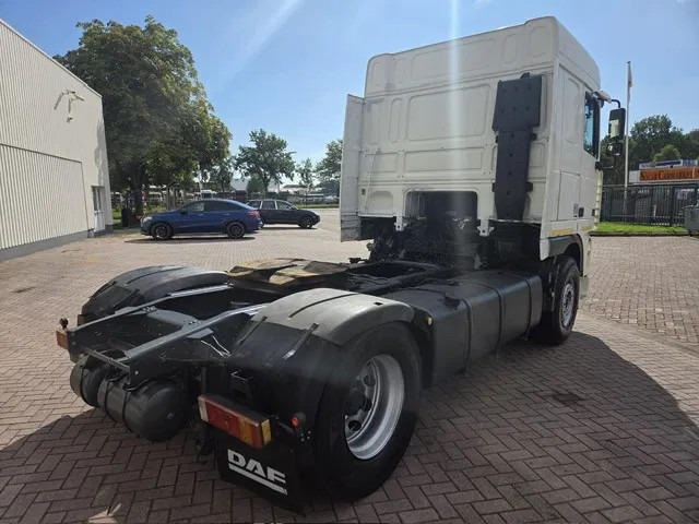 DAF XF 95.430 Manual gear Euro 3 - 牵引车:图4 DAF XF 95.430 Manual gear Euro 3 - 牵引车:图4