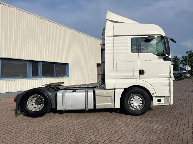 MAN TGX 18.480 Euro 6 Retarder 2 tanks - 牵引车:图2 MAN TGX 18.480 Euro 6 Retarder 2 tanks - 牵引车:图2