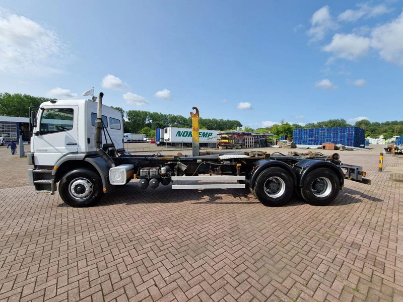 Mercedes-Benz Atego 2628 6x4 Euro 3 Manual Gear full steel suspension - 吊钩升降车:图5 Mercedes-Benz Atego 2628 6x4 Euro 3 Manual Gear full steel suspension - 吊钩升降车:图5
