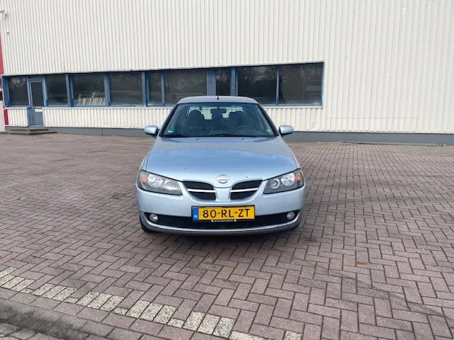 Nissan Almera Leder bekleding APK Cruise control - 掀背车:图2 Nissan Almera Leder bekleding APK Cruise control - 掀背车:图2