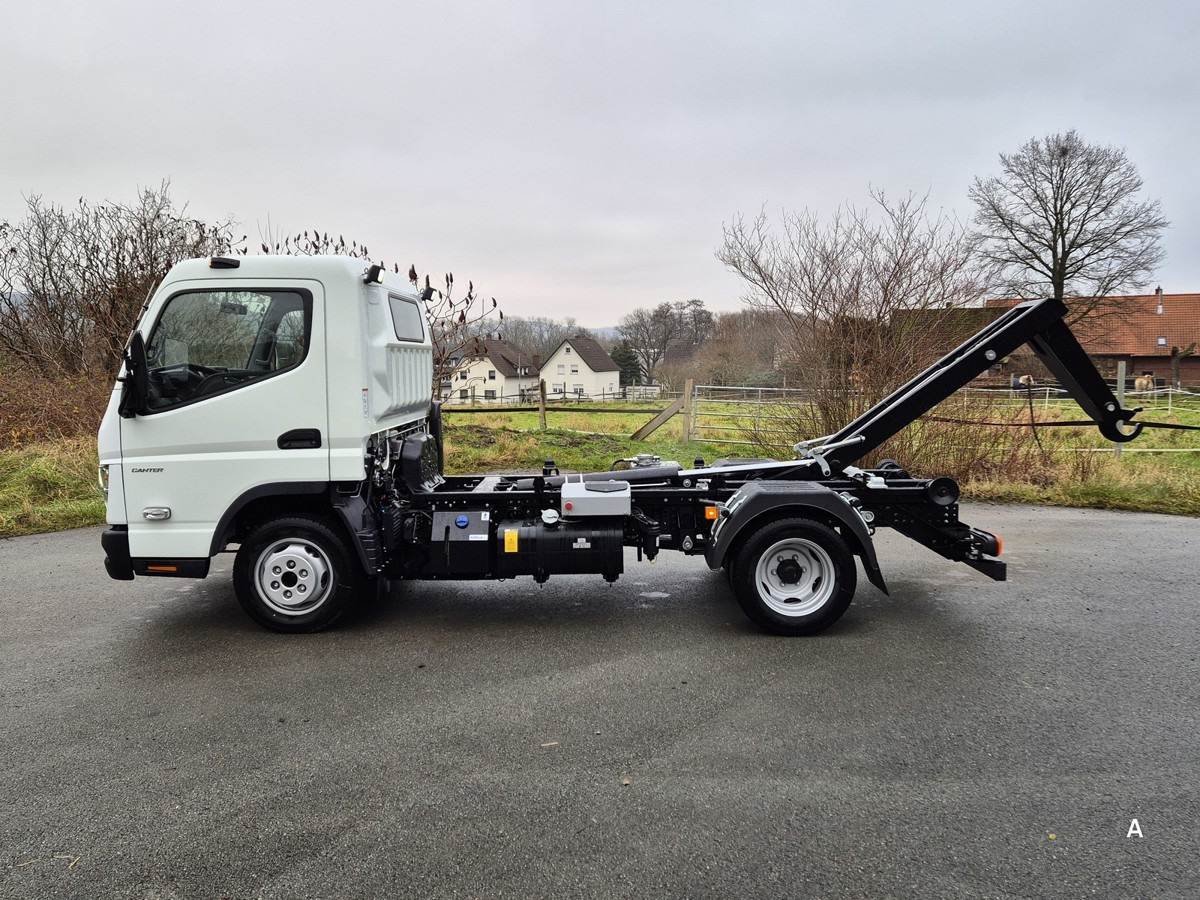 FUSO 3C15 Duonic Aut.City Abrollkipper AHK 3.5T - 吊钩升降车:图3 FUSO 3C15 Duonic Aut.City Abrollkipper AHK 3.5T - 吊钩升降车:图3
