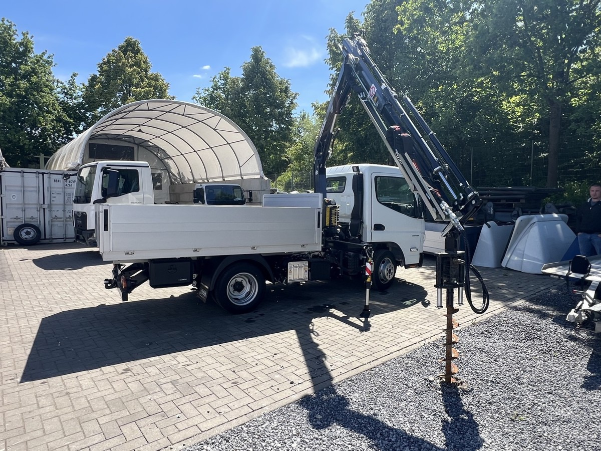 FUSO 3S15 Alu Pritsche 2.80m Ladekran Bohrgerät - 平板货车:图2 FUSO 3S15 Alu Pritsche 2.80m Ladekran Bohrgerät - 平板货车:图2