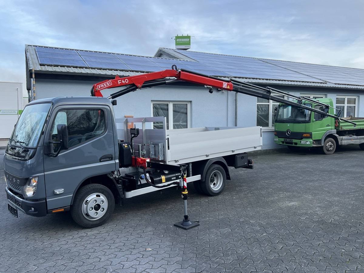 FUSO 6S15 Pritsche 3.0m Kran 4xhydr. Funk! - 平板货车:图2 FUSO 6S15 Pritsche 3.0m Kran 4xhydr. Funk! - 平板货车:图2