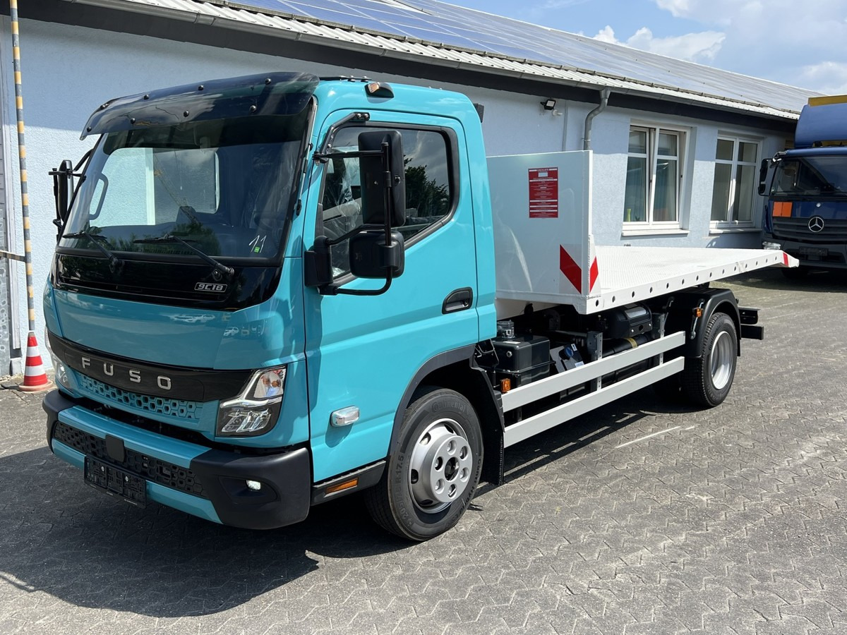 FUSO Canter FUSO 9C18 City Abrollkipper Krokbil Color - 吊钩升降车, 起重车:图4 FUSO Canter FUSO 9C18 City Abrollkipper Krokbil Color - 吊钩升降车, 起重车:图4