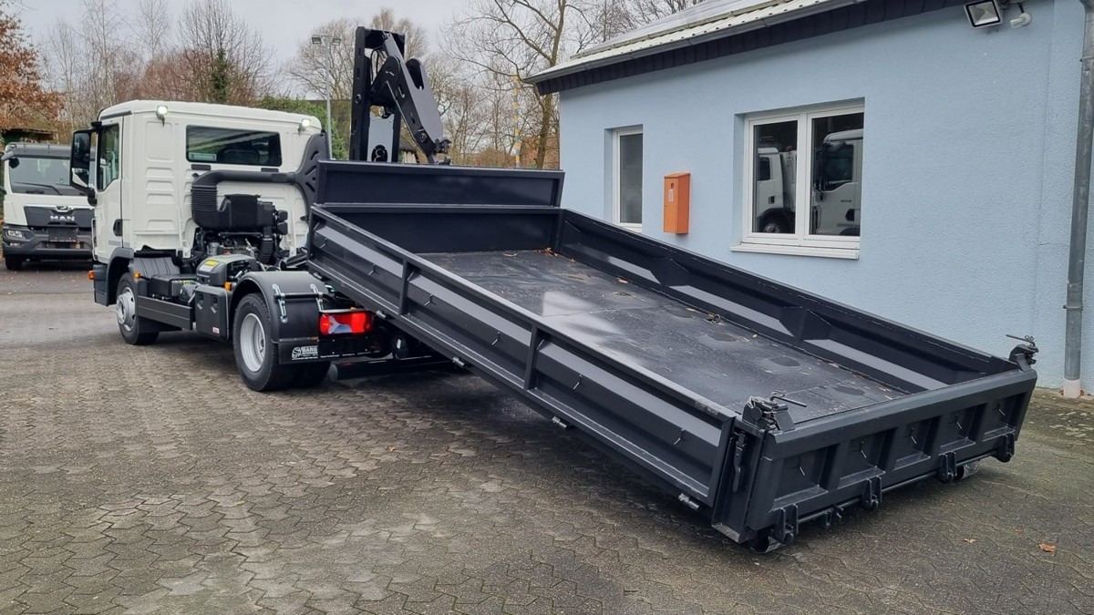 MAN TGL 12.220 BL NEU City Abrollkipper 8t TipMatic - 吊钩升降车:图4 MAN TGL 12.220 BL NEU City Abrollkipper 8t TipMatic - 吊钩升降车:图4