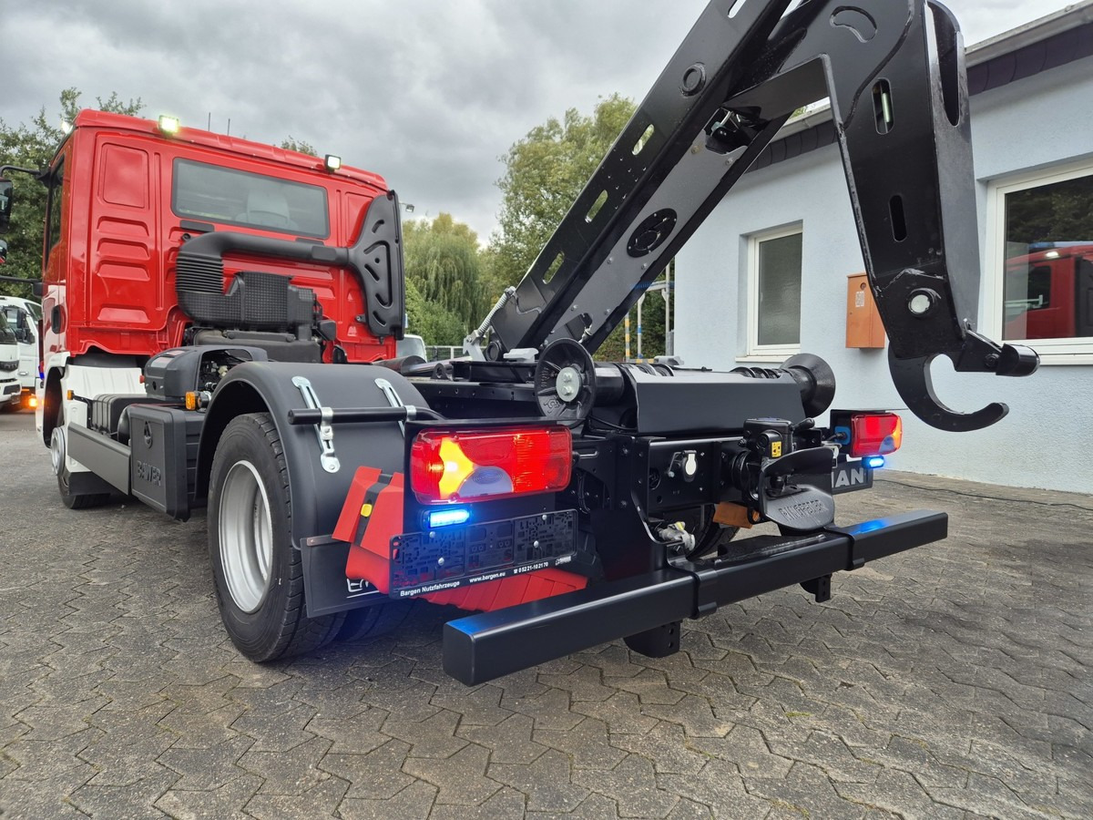 MAN TGL 8.190 Feuerwehrfahrzeug City Abrollkipper - 吊钩升降车:图4 MAN TGL 8.190 Feuerwehrfahrzeug City Abrollkipper - 吊钩升降车:图4