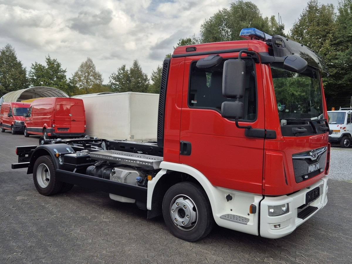MAN TGL 8.190 Feuerwehrfahrzeug City Abrollkipper - 吊钩升降车:图5 MAN TGL 8.190 Feuerwehrfahrzeug City Abrollkipper - 吊钩升降车:图5