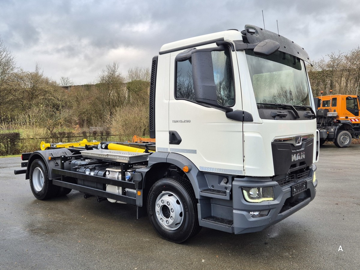 MAN TGM 15.290 BL Abrollkipper PowerMatic Standheiz. - 吊钩升降车:图2 MAN TGM 15.290 BL Abrollkipper PowerMatic Standheiz. - 吊钩升降车:图2