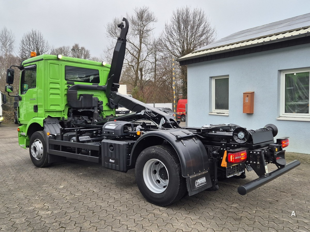 MAN TGM 15.290 BL Aut. Abrollkipper AHK - 吊钩升降车:图4 MAN TGM 15.290 BL Aut. Abrollkipper AHK - 吊钩升降车:图4