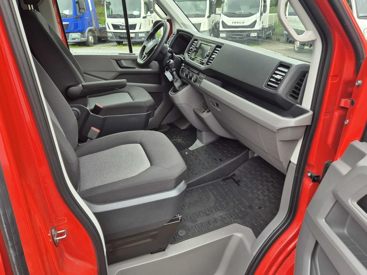 无侧窗厢式货车 VW Crafter 35 Maxi L4H3 1Hand PDC Kamera：图12