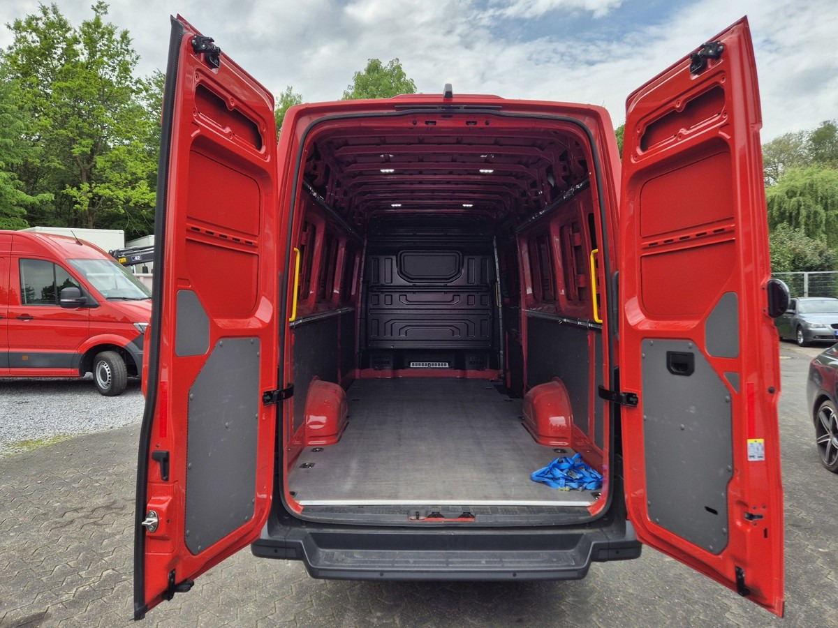 VW Crafter 35 Maxi L5H3 Extralang Kamera - 无侧窗厢式货车:图4 VW Crafter 35 Maxi L5H3 Extralang Kamera - 无侧窗厢式货车:图4