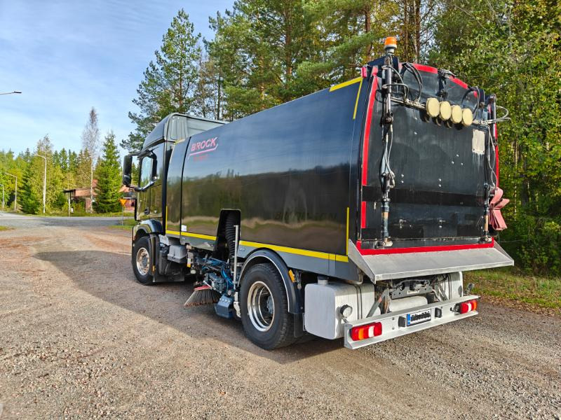 Brock SL280/2 MB Actros 1833 - 道路清扫机:图4 Brock SL280/2 MB Actros 1833 - 道路清扫机:图4