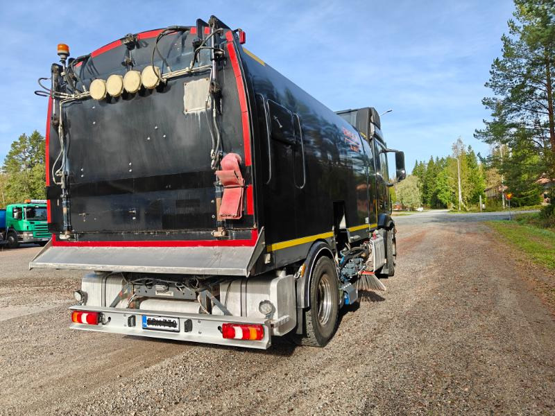 Brock SL280/2 MB Actros 1833 - 道路清扫机:图3 Brock SL280/2 MB Actros 1833 - 道路清扫机:图3