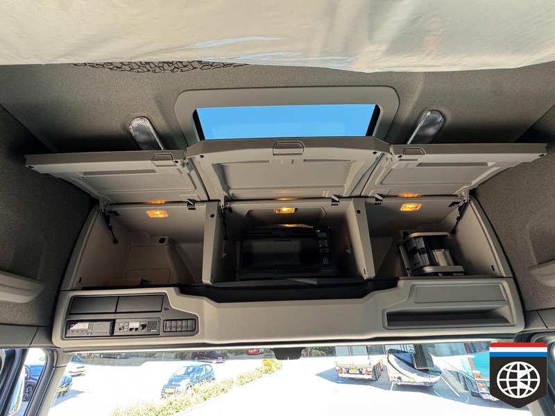 新的 牵引车 Scania 590 S King of the Road - FULL AIR - NEW TRUCK!:图12 新的 牵引车 Scania 590 S King of the Road - FULL AIR - NEW TRUCK!:图12