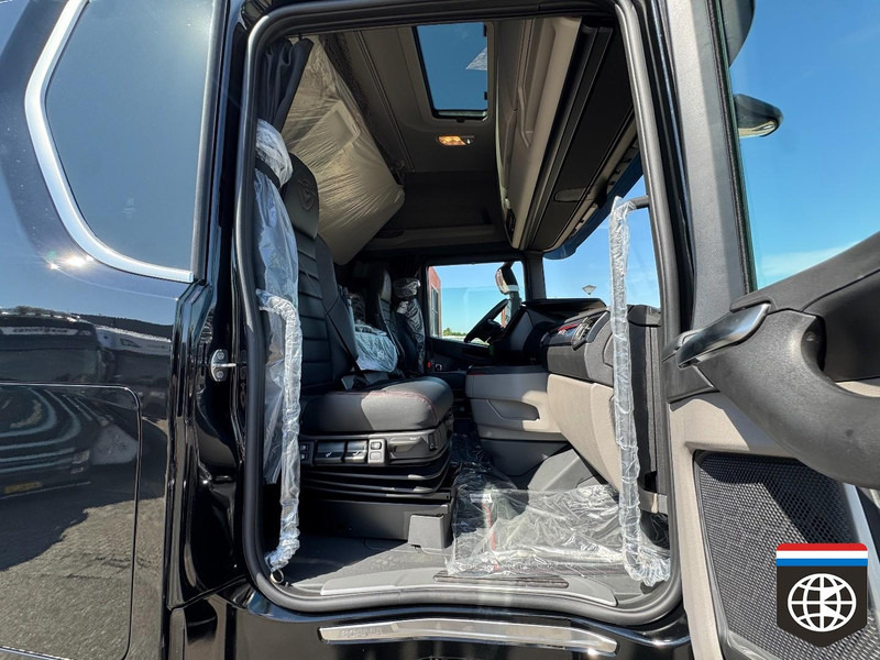 新的 牵引车 Scania 590 S King of the Road - FULL AIR - NEW TRUCK!:图8 新的 牵引车 Scania 590 S King of the Road - FULL AIR - NEW TRUCK!:图8