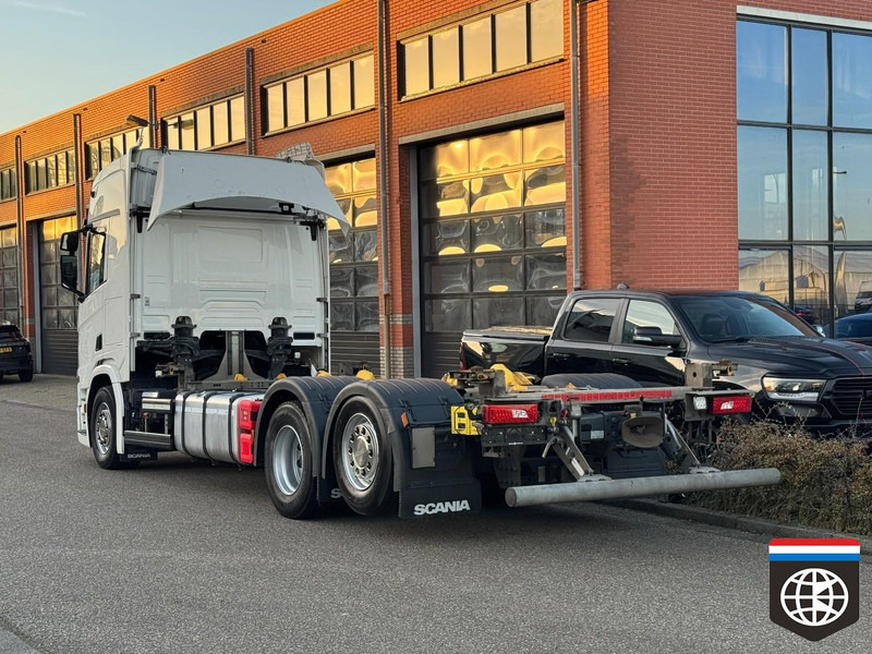 Scania R450 6X2/4 Highline Retarder Night a/c Full air - BDF CHASSIS - Concourstaat - 集装箱运输车/ 可拆卸车身的卡车:图4 Scania R450 6X2/4 Highline Retarder Night a/c Full air - BDF CHASSIS - Concourstaat - 集装箱运输车/ 可拆卸车身的卡车:图4