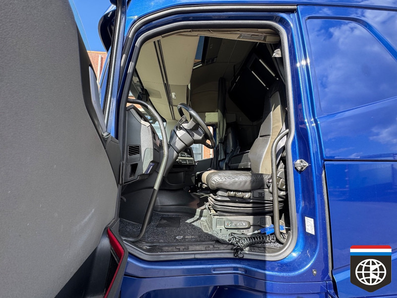 Volvo FH 500 - Globe XL - Ipark - 2x Tank - 牵引车:图4 Volvo FH 500 - Globe XL - Ipark - 2x Tank - 牵引车:图4