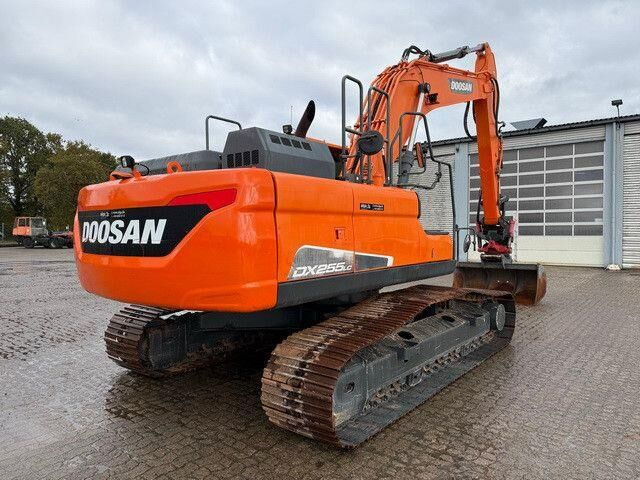 Doosan DX 255 LC-5, Rototilt,Div. Löffel,Greifer+Hammer - 履带式挖掘机:图4 Doosan DX 255 LC-5, Rototilt,Div. Löffel,Greifer+Hammer - 履带式挖掘机:图4
