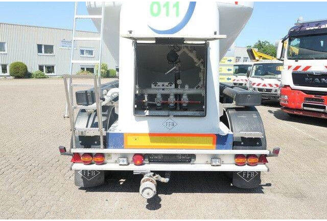 Feldbinder EUT 37.5, 1 Kammer, Luft-Lift, 27m³, SAF-Achsen - 液罐半拖车:图5 Feldbinder EUT 37.5, 1 Kammer, Luft-Lift, 27m³, SAF-Achsen - 液罐半拖车:图5
