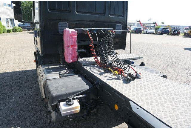 牵引车 Iveco 80E22 EuroCargo 4x2, 3. Sitz, Automatik,Tempomat:图9 牵引车 Iveco 80E22 EuroCargo 4x2, 3. Sitz, Automatik,Tempomat:图9