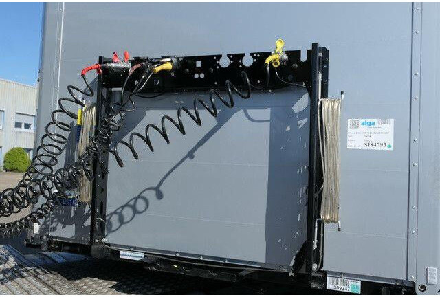 Kögel SN 24, Palettengasten, Luft-Lift, BPW, Edscha - 侧帘半拖车:图5 Kögel SN 24, Palettengasten, Luft-Lift, BPW, Edscha - 侧帘半拖车:图5