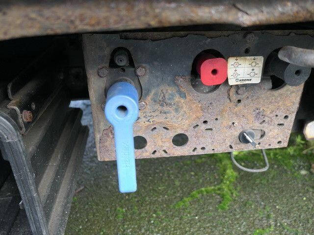 Krone SD Mega Liner, BPW, Edscha, Luft-Lift - 侧帘半拖车:图5 Krone SD Mega Liner, BPW, Edscha, Luft-Lift - 侧帘半拖车:图5