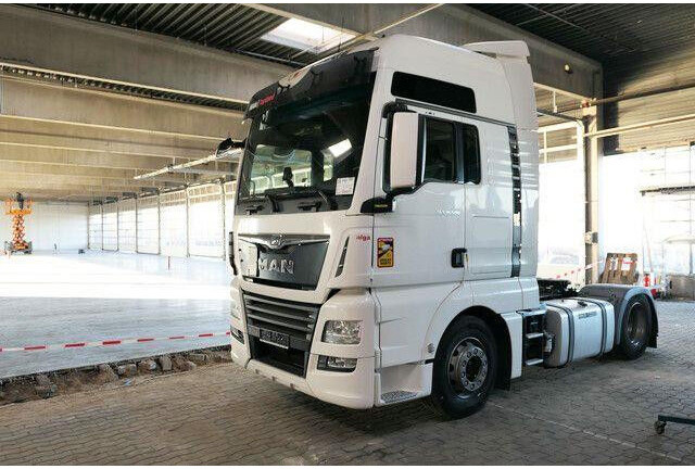 MAN 18.500 TGX 4x2, Intarder, 2x Tank, Standheizung - 牵引车:图5 MAN 18.500 TGX 4x2, Intarder, 2x Tank, Standheizung - 牵引车:图5