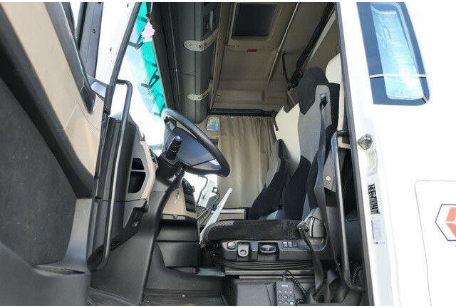 MAN 18.500 TGX 4x2, Intarder, Spoiler, Klima,2x Tank - 牵引车:图4 MAN 18.500 TGX 4x2, Intarder, Spoiler, Klima,2x Tank - 牵引车:图4