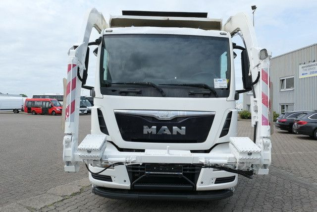 MAN 26.320 TGS BL 6x2, Überkopflader/Frontlader, AC MAN 26.320 TGS BL 6x2, Überkopflader/Frontlader, AC - 垃圾车:图2 MAN 26.320 TGS BL 6x2, Überkopflader/Frontlader, AC MAN 26.320 TGS BL 6x2, Überkopflader/Frontlader, AC - 垃圾车:图2