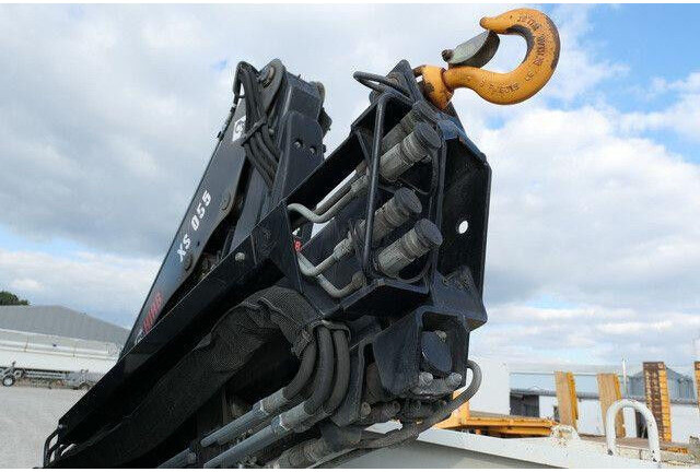 MAN 8.220 TGL BB, Hiab 055 BS-2, Greifer, AHK, Funk - 翻斗车:图4 MAN 8.220 TGL BB, Hiab 055 BS-2, Greifer, AHK, Funk - 翻斗车:图4