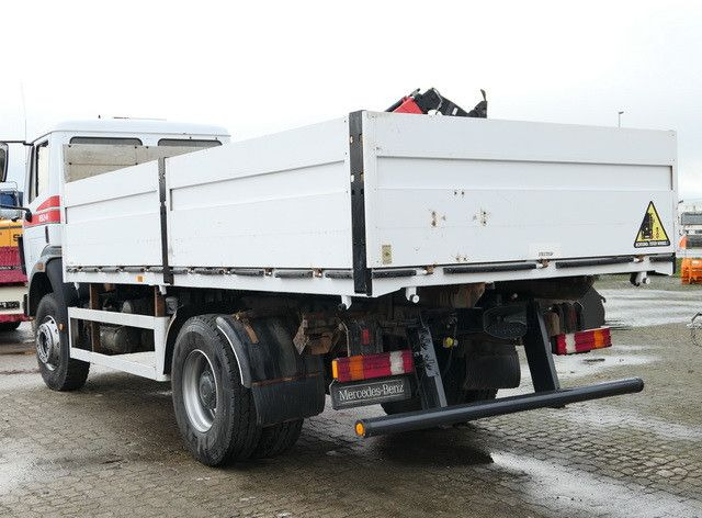 Mercedes-Benz 1824 AK 4x4, Allrad, AHK, Blattfederung, 168tkm - 栏板式/ 平板卡车:图3 Mercedes-Benz 1824 AK 4x4, Allrad, AHK, Blattfederung, 168tkm - 栏板式/ 平板卡车:图3