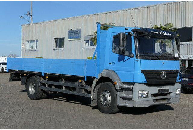 Mercedes-Benz 1824 L Axor 4x2, 3. Sitz, AHK, Gerüstbau, Klima - 栏板式/ 平板卡车:图3 Mercedes-Benz 1824 L Axor 4x2, 3. Sitz, AHK, Gerüstbau, Klima - 栏板式/ 平板卡车:图3