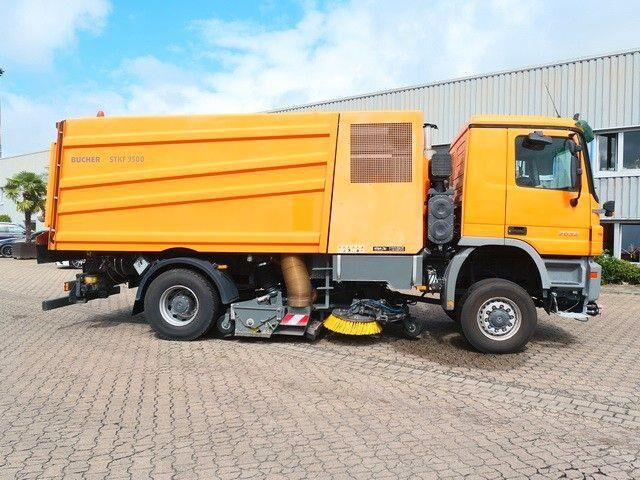 Mercedes-Benz 2032 A Actros 4x4, Bucher STKF 9500, Airport, AC - 道路清扫机:图2 Mercedes-Benz 2032 A Actros 4x4, Bucher STKF 9500, Airport, AC - 道路清扫机:图2