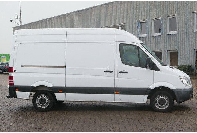 Mercedes-Benz 213 CDI Sprinter 4x2, Klima, 3. Sitz, Holzausbau - 紧凑型面包车:图2 Mercedes-Benz 213 CDI Sprinter 4x2, Klima, 3. Sitz, Holzausbau - 紧凑型面包车:图2